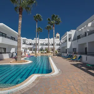 https://anthea-hotel-apts.hotelsatayianapa.com