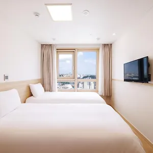 Kenny Jeju Отель