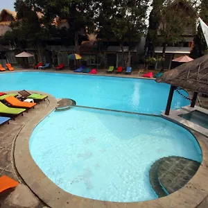 Hotel The Village